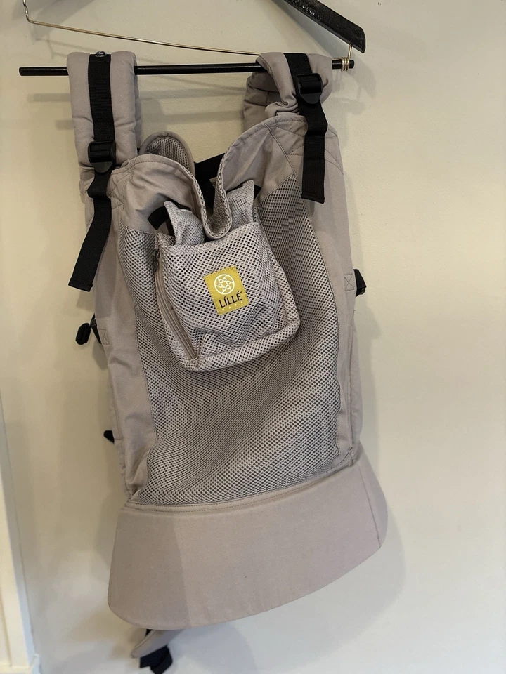 LÍLLÉbaby CarryOn Airflow 3 en 1 Ergonómico Niño Pequeño y Portabebés Niebla Foto 2 de 4