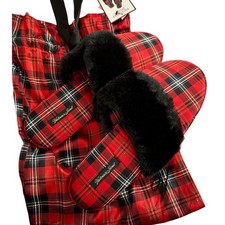 Victoria  s Secret Plaid Slippers, size Large 9/10