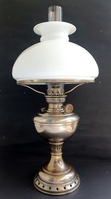 Antike Petroleumlampe Wunder Lampe um 1900