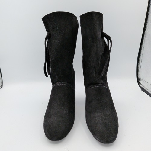 Tory Burch Gigi Black Suede Mid Calf Block Heel Boots Gold Logo Size 8M - Picture 3 of 10