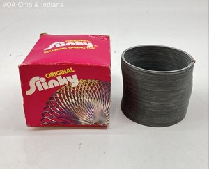 James Industries The Original Slinky Walking Spring Toy Item 100 Vintage USA