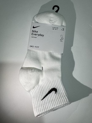 Nike Everyday Lightweight Ankle Socks   White   3 Pairs   Size 8 11