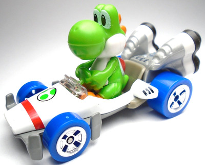 2022 HOT WHEELS HW MARIO KART B DASHER YOSHI WHITE 1:64 DIECAST 2 5/8'' CART CAR