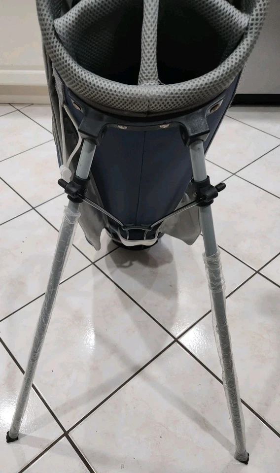 Carro de golf ⛳️ Bolso de mujer WILSON PROFILE XD con correa de hombro de 7 divisiones todo trabajo con cremallera Foto 4 de 4