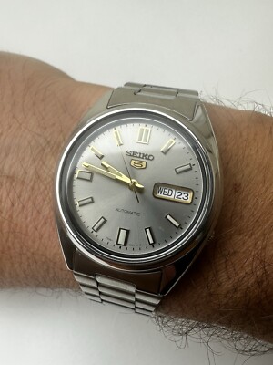 Seiko 5 Dial 7S26-0480 Automatic 21 Jewels Watch Available Worldwide