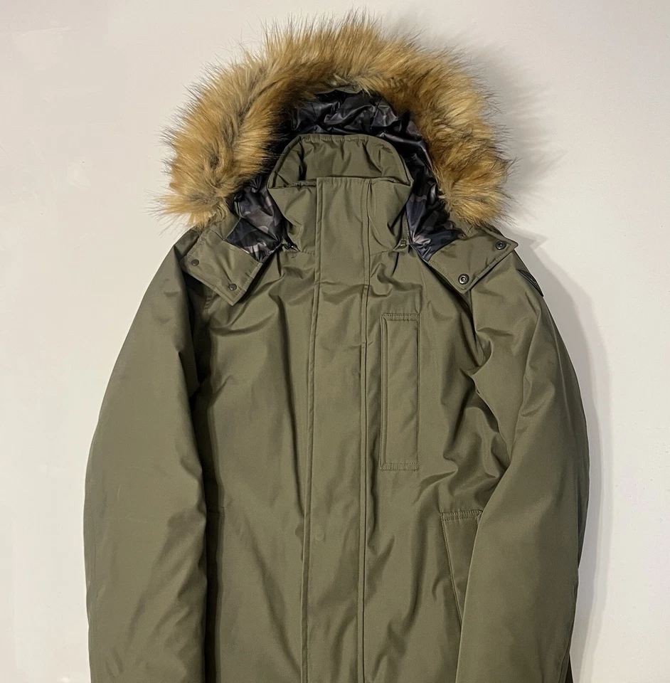 Guess Men Jacket, Green Color, Size Xsmall, Used One Time Only Looks New !  - Image 3 of 4