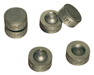 Isolation Feet Avatar Audio Receptor Number ONE. Ball feet - most effective damp