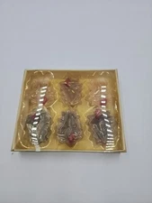 Vintage Hallmark floating candle holly berry  leaf shaped