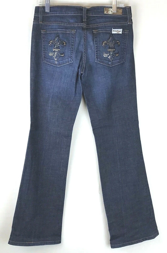 Pantalones de mezclilla We The People para mujer talla 28 (31 X 30 1/4) lavado oscuro corte bota dobladillo Foto 2 de 4