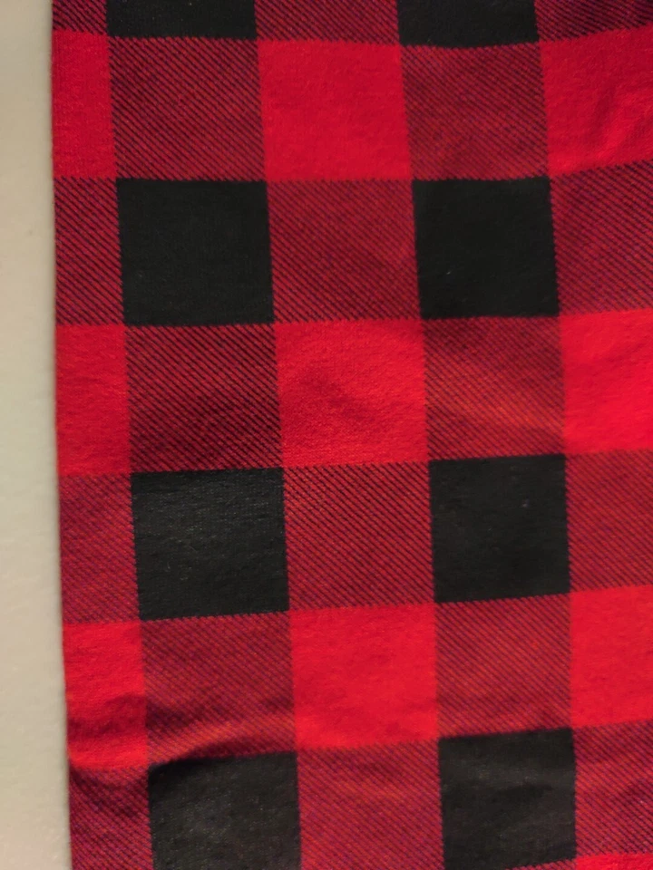 Pantalones Sku 1000000182 rojos y negros talla 4 para niñas nuevos con etiquetas Foto 2 de 4