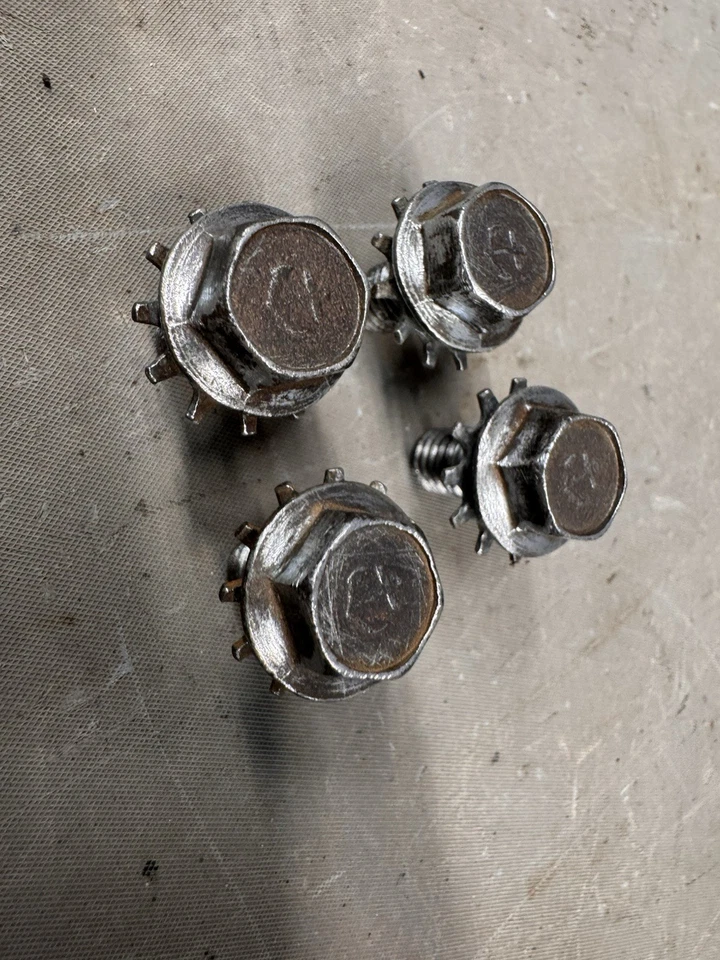 Chevy Belair Impala 1958-1964 capó bisagra pernos Starfire Bonneville Biscayne OEM Foto 2 de 4