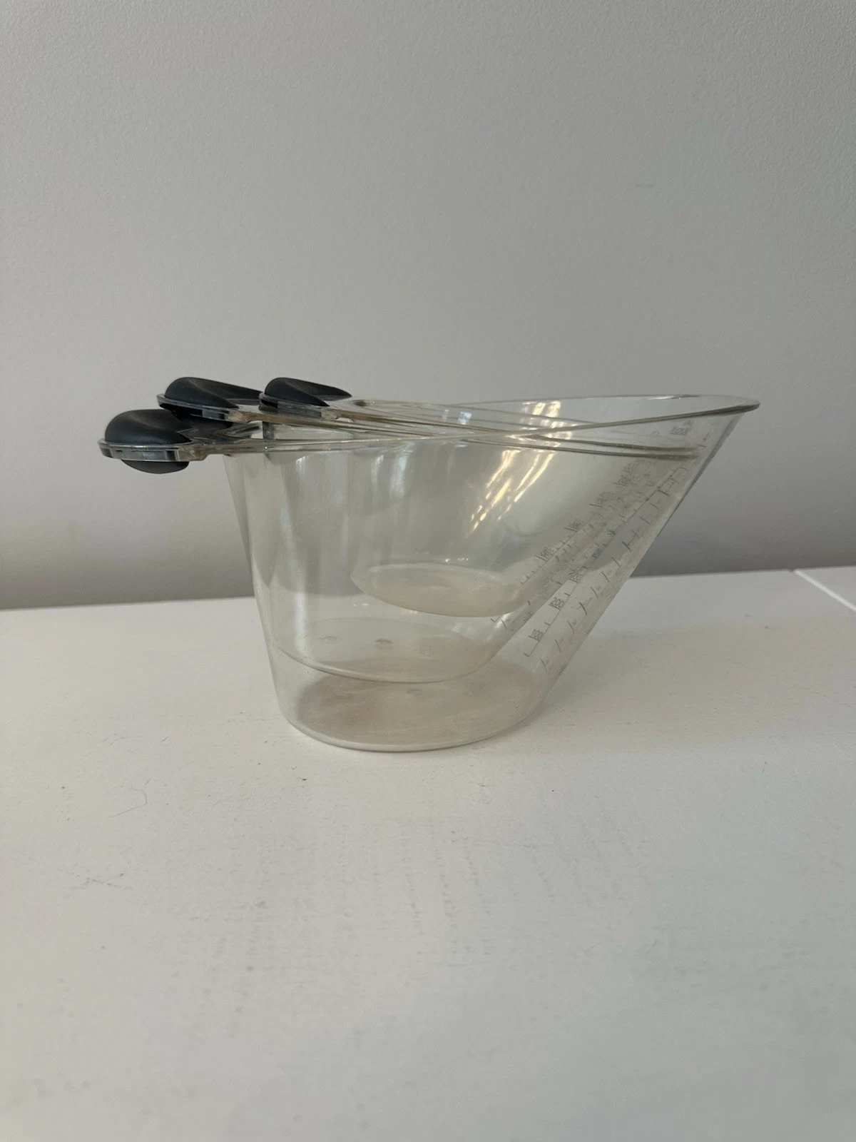 NEW Pampered Chef Easy Read Measuring Cup Set of 3 Nesting 1, 2, 4 Cup Spouted
Opens in a new window