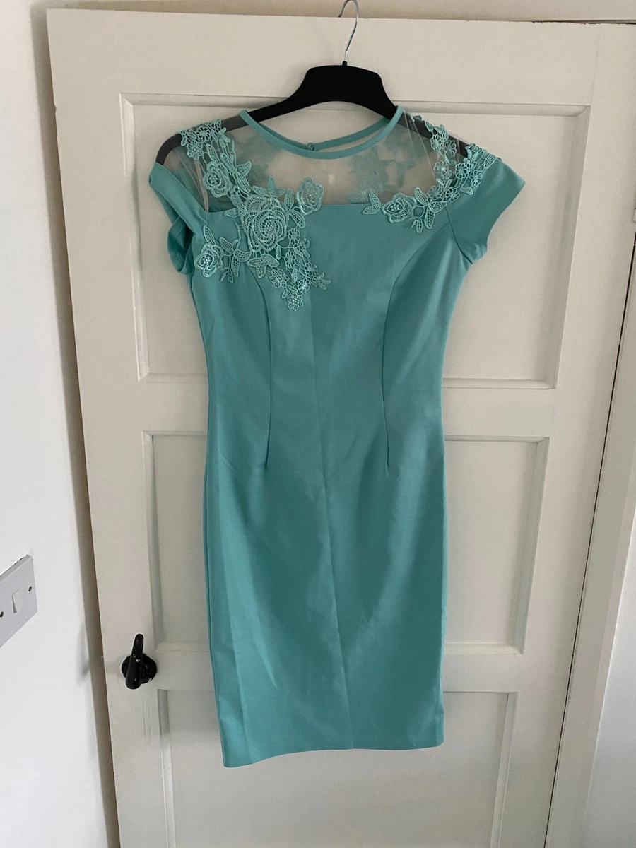 paper dolls cap sleeve lace pencil dress in purple PAPER DOLLS London 3/4 Sleeves Blue/White lace pencil dress Size 8