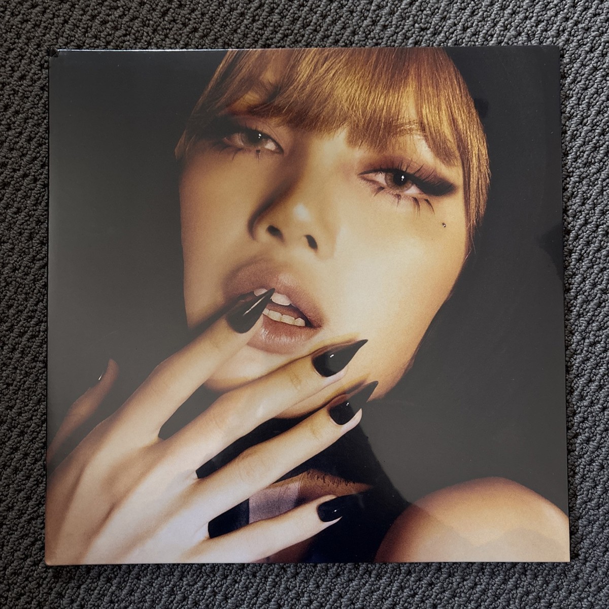 【新品未開封】BLACKPINK LISA リサ Alter Ego LP BLACKPINK Lisa - Alter Ego Black Vinyl LP with Signed Insert