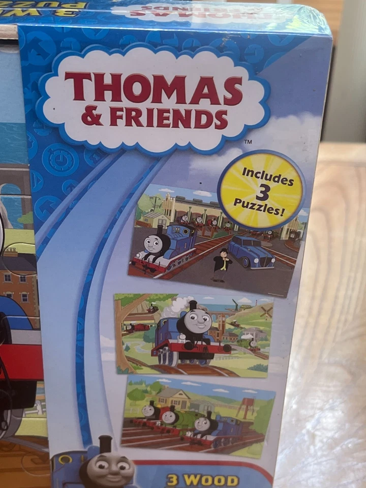 JUEGO DE TRES ROMPECABEZAS DE MADERA CARDENAL THOMAS EL TREN Y AMIGOS CADA ROMPECABEZAS DE 24 PIEZAS Foto 2 de 4