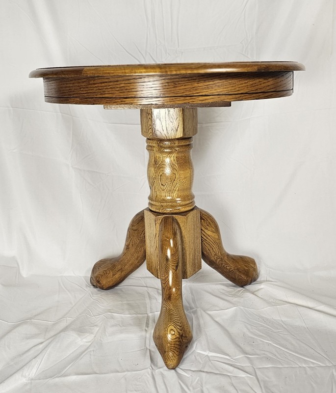 Vintage Round Solid Oak End Table Side Table ~ 23.5" H 24" W EXCELLENT!