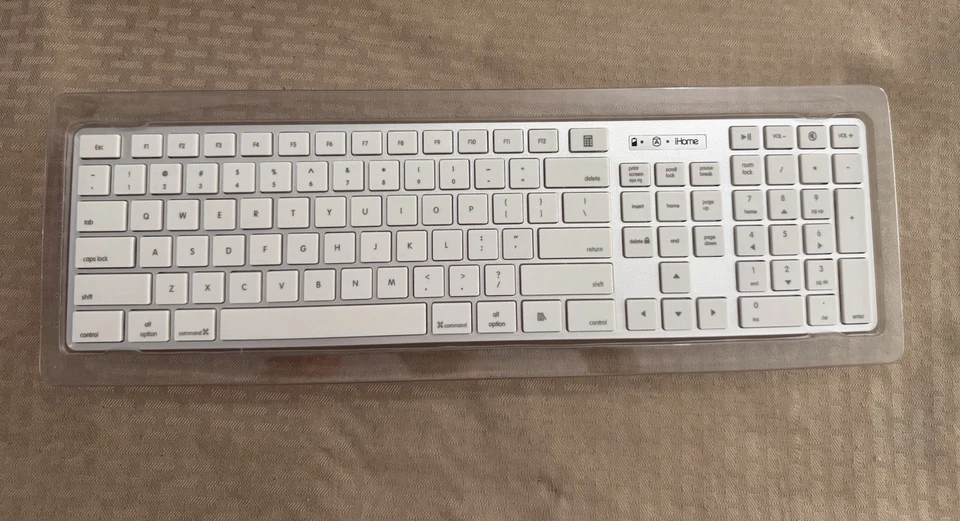 iHome Full Size Wireless Keyboard - Image 3 of 3