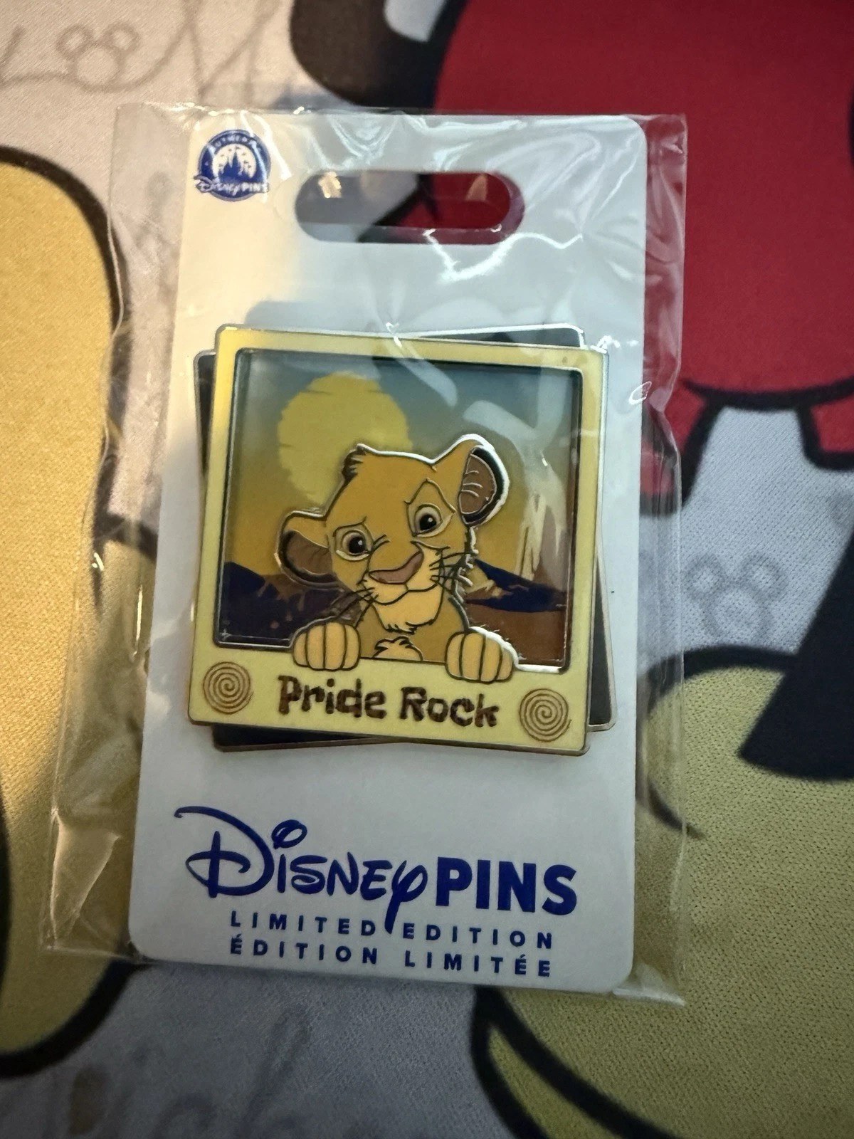 Simba Pin – Pride Rock – The Lion King – Disney Destinations – LE 2000 Pin
