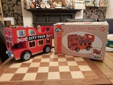 Boxed Kids Abgee Wooden Toy City Tour Bus & 10 wooden figures (missing a wheel)