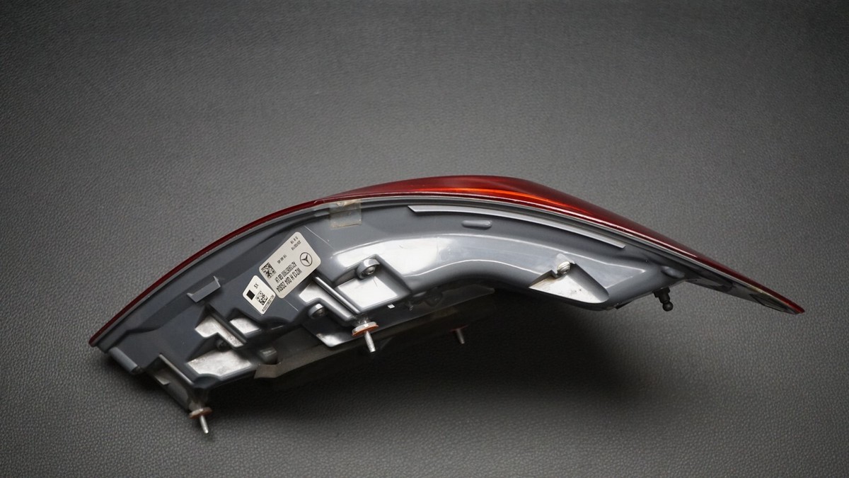 OEM MERCEDES BENZ E W213 REAR LEFT OUTER LED TAILLIGHT A2139067900