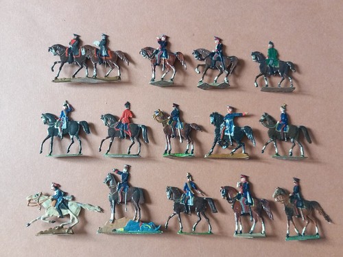 Plats d'étain - Zinnfiguren - 15 cavaliers prussiens - Guerre
