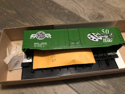 Ho Scale Athearn 50’ Box Car Kit Bobe’s Hobby House 50th Anniversary - Picture 2 of 4