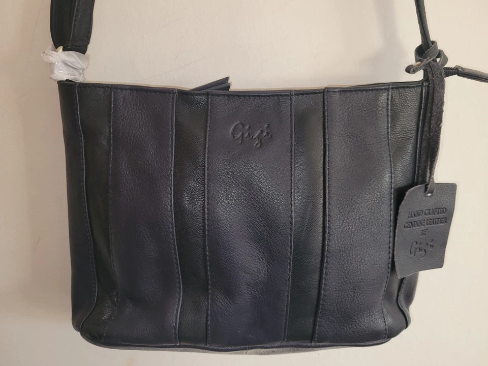 Gigi Navy Shoulder Bag Leather Handbag RRP £105 (3) - Image 2 of 4