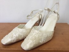 Michaelangelo Vanessa Beaded White Bridal Heels Wedding Mother of Bride 6B 36