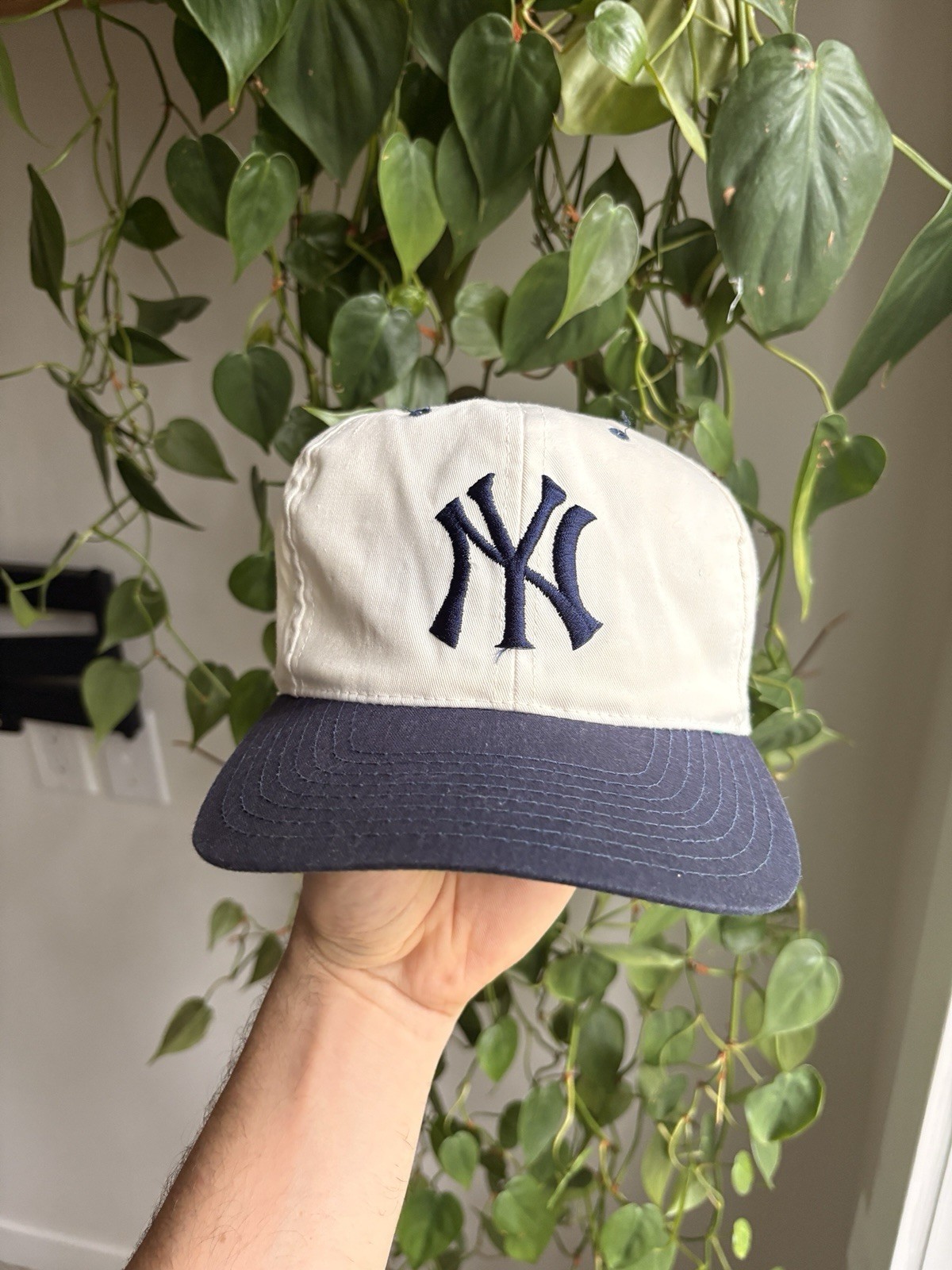 Chicago Cubs Surging In Thrilling Pennant Race: Cody Bellinger Leads The Charge 15 Vintage Yankees New York Twin Enterprises Snapback Cap Genuine Merchandise