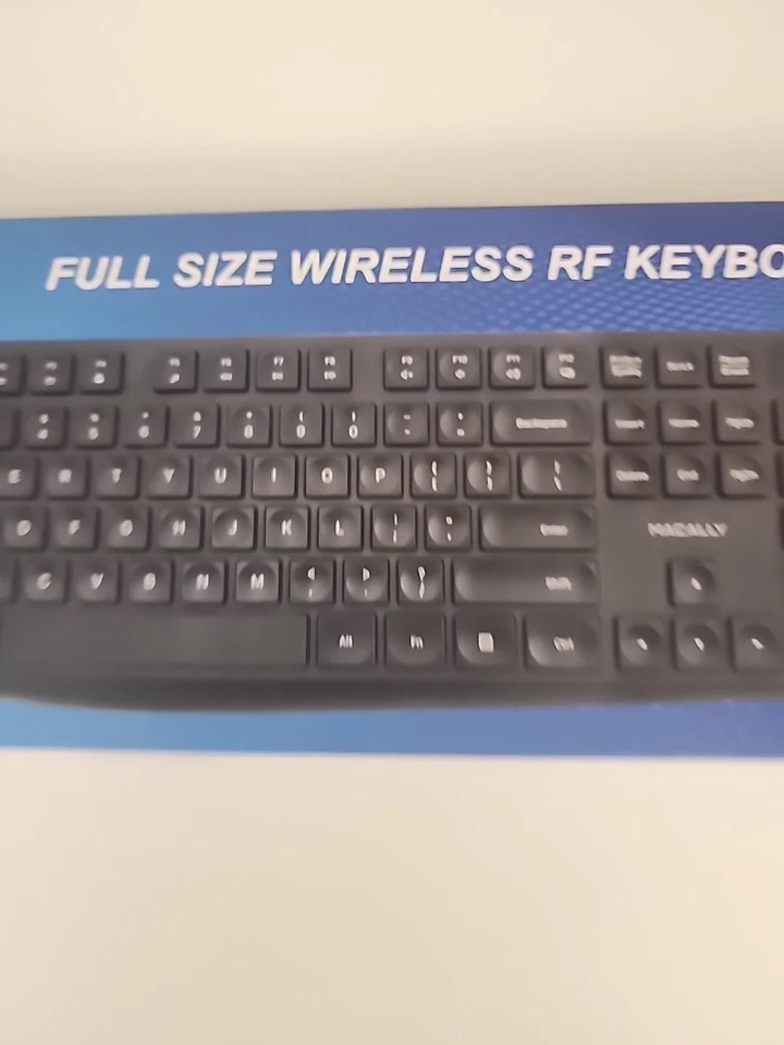 Macally Full Size Wireless RF Keyboard for Windows PC - Image 2 of 4