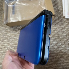 Nintendo 3DS XL Handheld System - Blue/Black USA In Box CiB With Charger