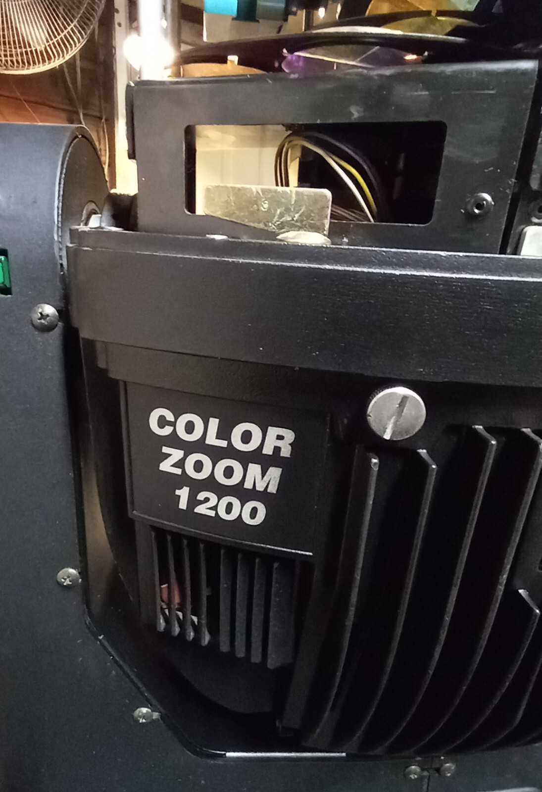 Clay Paky Stage Zoom 1200 professional dmx concert lighting moving head gobo