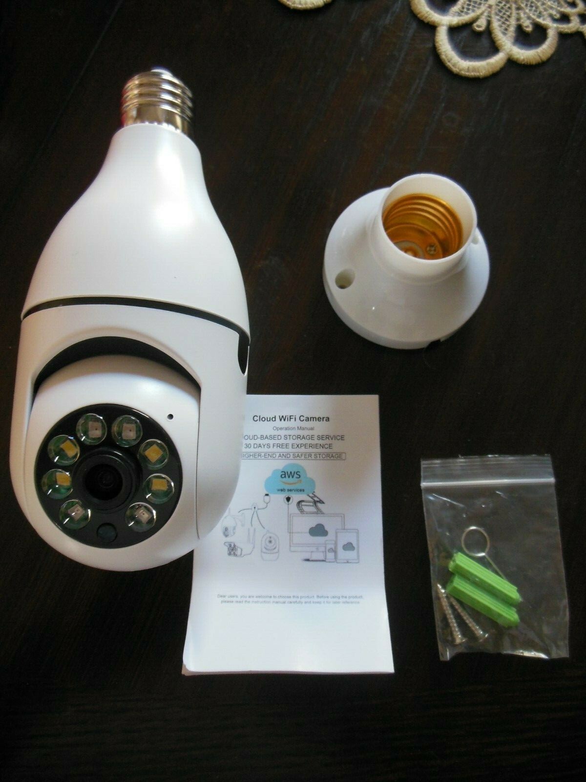 Light Bulb /Cloud WIFI HOME  Surveillance / Security  CAMERA  * Free Shipping-image