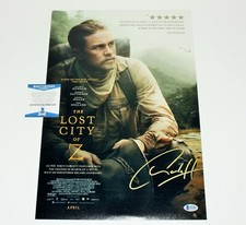 CHARLIE HUNNAM SIGNED 'THE LOST CITY OF Z' 12x18 MOVIE POSTER BECKETT COA SOA
