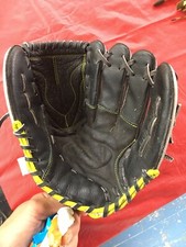 Louisville Slugger DV14-HG YOUTH Softball Glove Mitt 10.5  RH-Throw Baseball