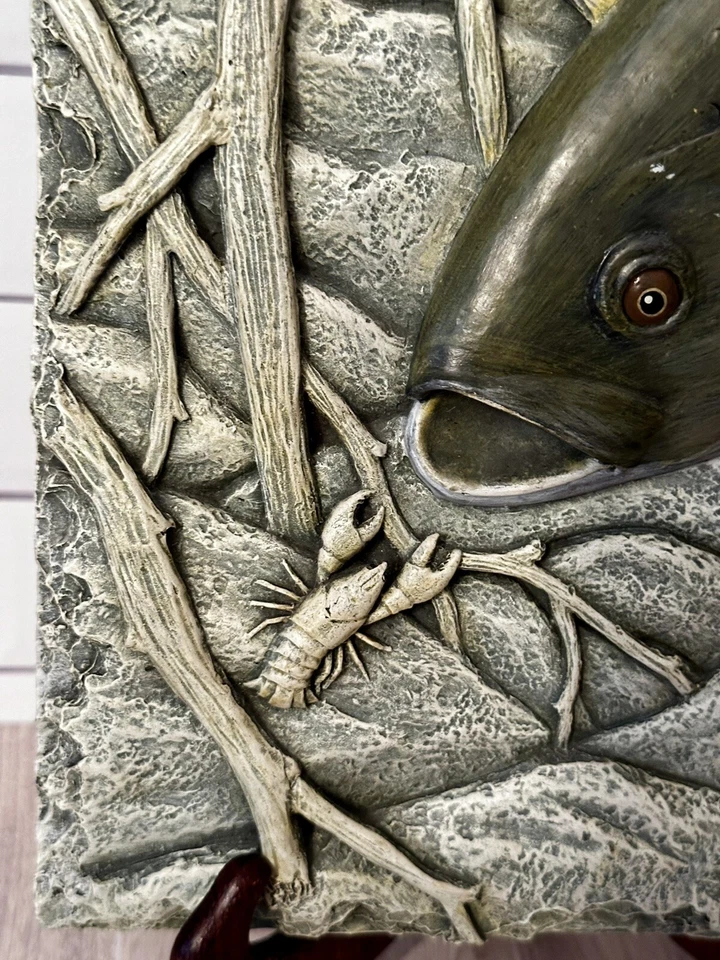 Plaster / Resin Bass Fish With Crawfish Plaque Wall Décor 8 " x 13 " - Image 4 of 4