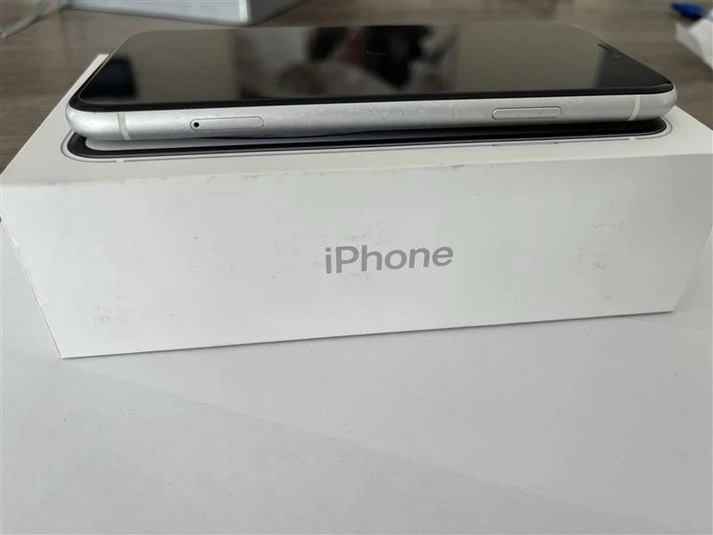 Apple iPhone XR · 128GB, Foto 2 von 5