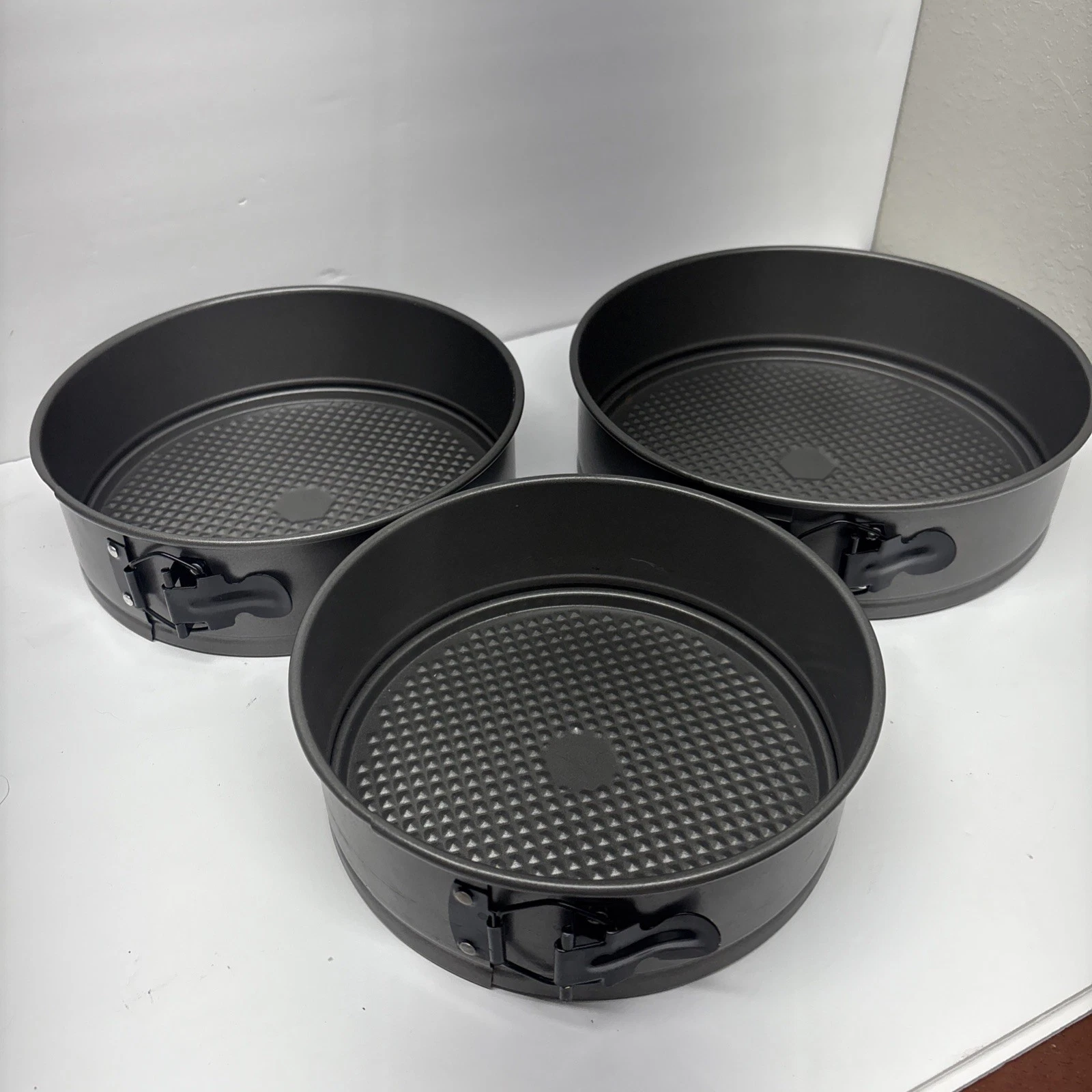 Set of 3 Round Spring Form Cake Pans/ Cheese Cake, 8”,9”,10”