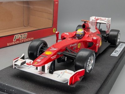 Modellautos 1:18 Hot Wheels Racing Ferrari F10 Bahrain GP 2010 #7 F. Massa OVP