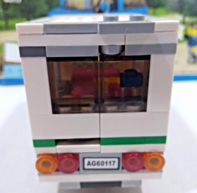 🔥Lego City 60117 Van and Caravan 100% Complete w/ Minifigures and Instructions