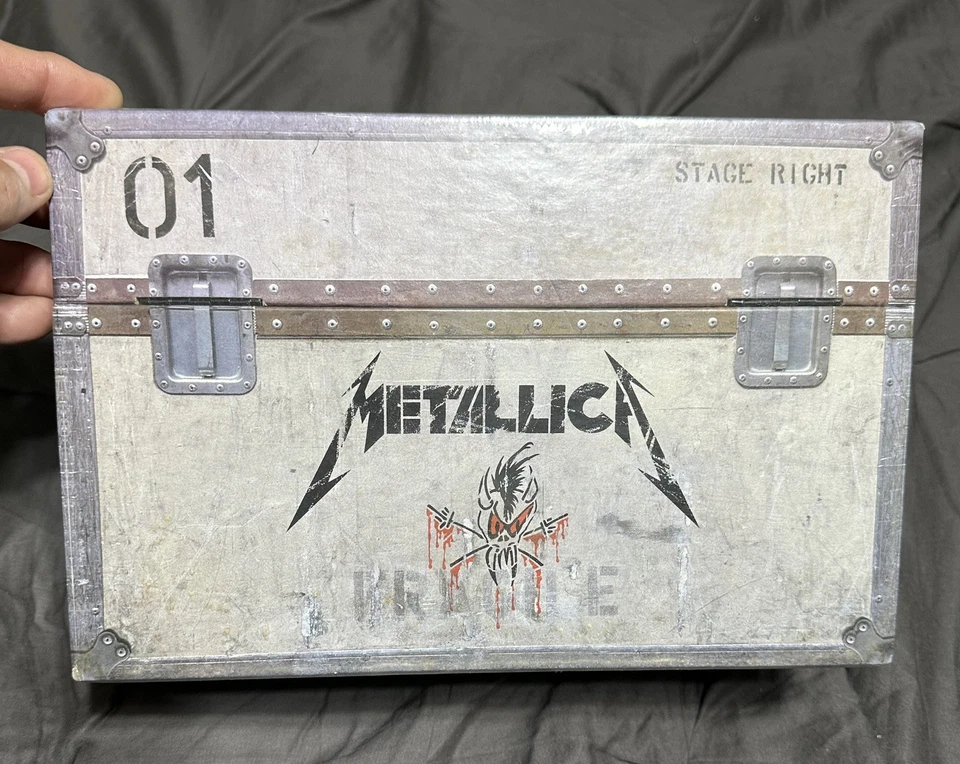 Metallica Live Shit: Binge & Purge - 3 CD + 3 VHS BOXSET - SEALED NEW 1993 - Image 3 of 3