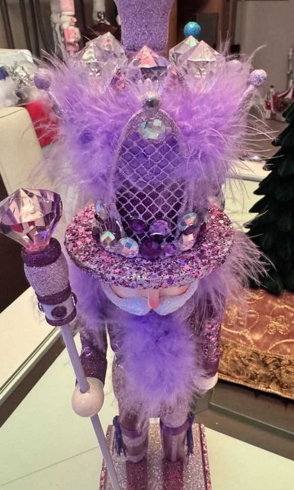 Cascanueces de Navidad Kurt Adler Hollywood madera púrpura rey 20 pulgadas HA0605 Foto 2 de 4