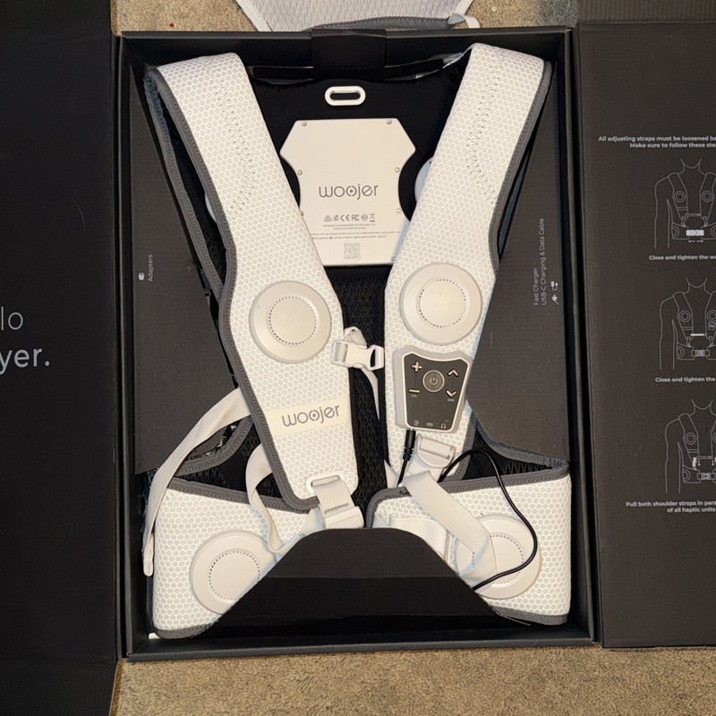 Woojer Vest 3 High Fidelity Haptic Bluetooth Vest for Meta Quest 3, Black/White