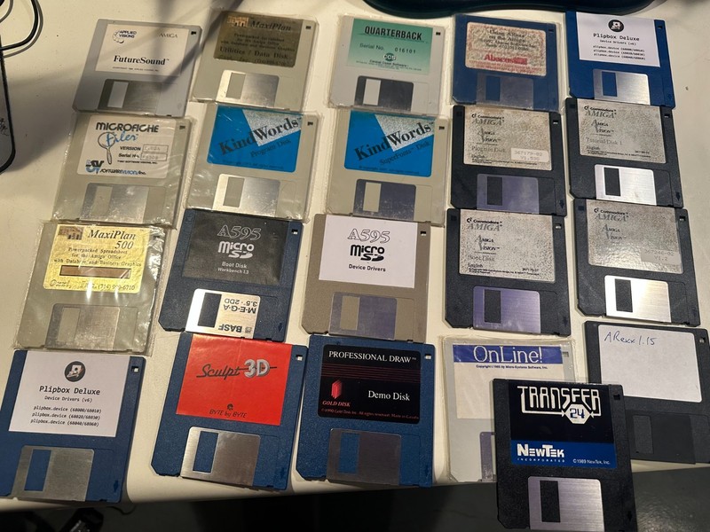x21 Lot 3.5" Floppy Disk Applications Commodore Amiga Vintage Computers