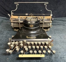 Vintage Hammond Typewriter for Restoration