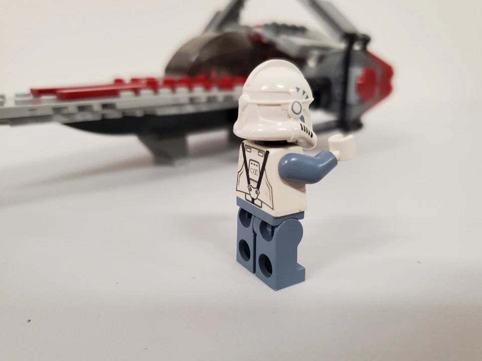 Lego Star Wars V-Wing Starfighter 6205 - 100% Complete- NO Manual Or Box - Image 4 of 4