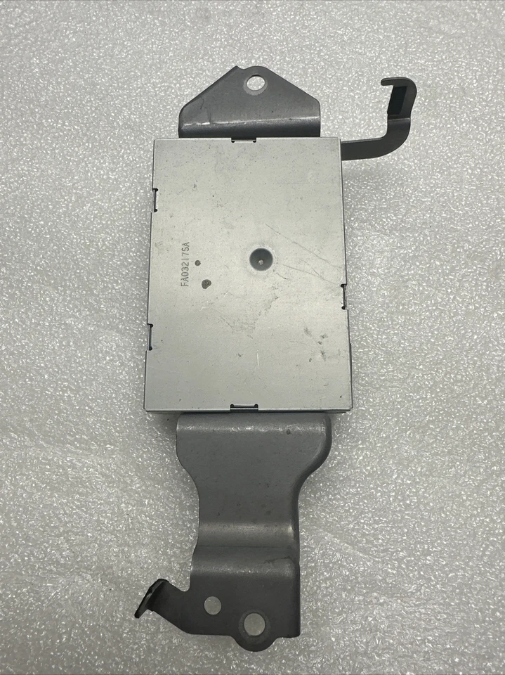 Módulo de interfaz multimedia Lexus IS250 IS350 2007-2012 OEM 861A0-53020 Foto 4 de 4