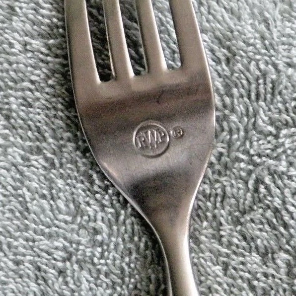 BISHOP WHITE - Cubiertos de acero inoxidable Wilton Armetale - Columbia PA - ELECCIÓN Foto 3 de 3