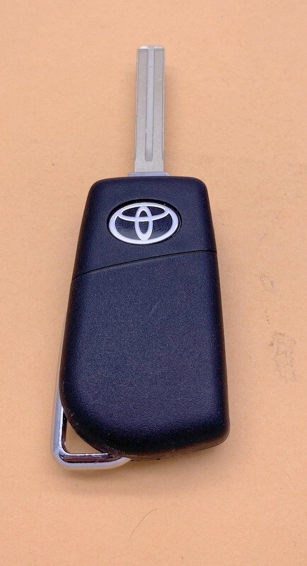 OEM TOYOTA 2017 2018 COROLLA IM FLIP KEYLESS REMOTE FOB