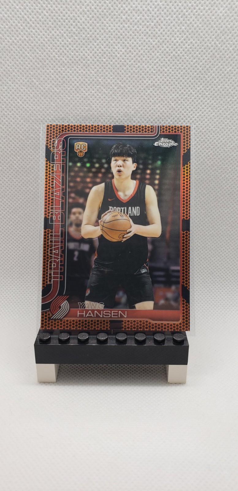 2025-26 Topps Chrome - Yang Hansen #266 Basketball Refractor (RC)